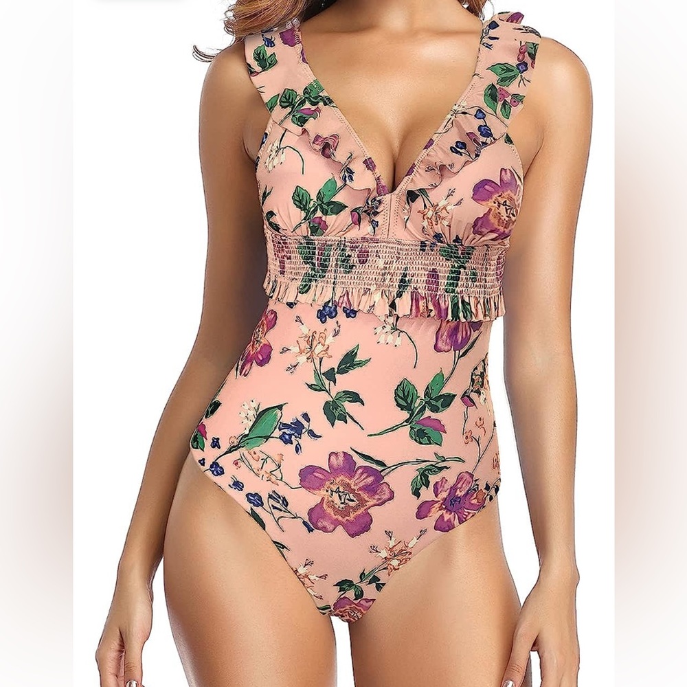 NWT WOMENS ONE PIECE SWIMSUIT